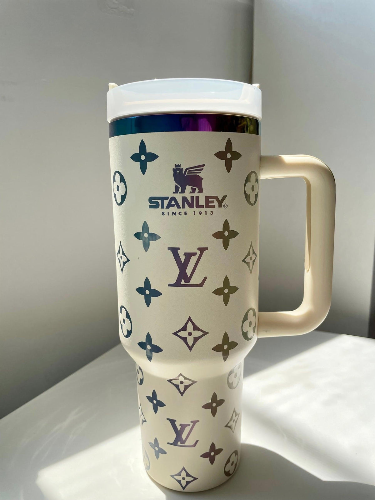 🔥40 OZ Insulated Car Cup - Limited Edition❤️